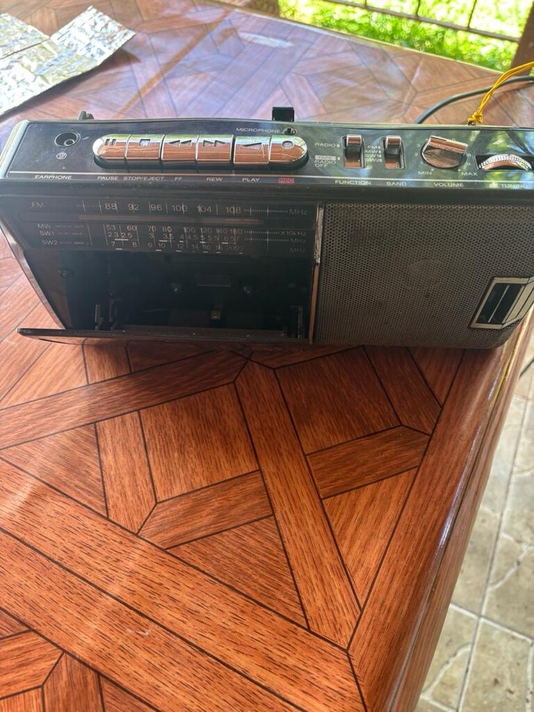 sony cfm-140S kasetçalar 4 bant radyo - 5