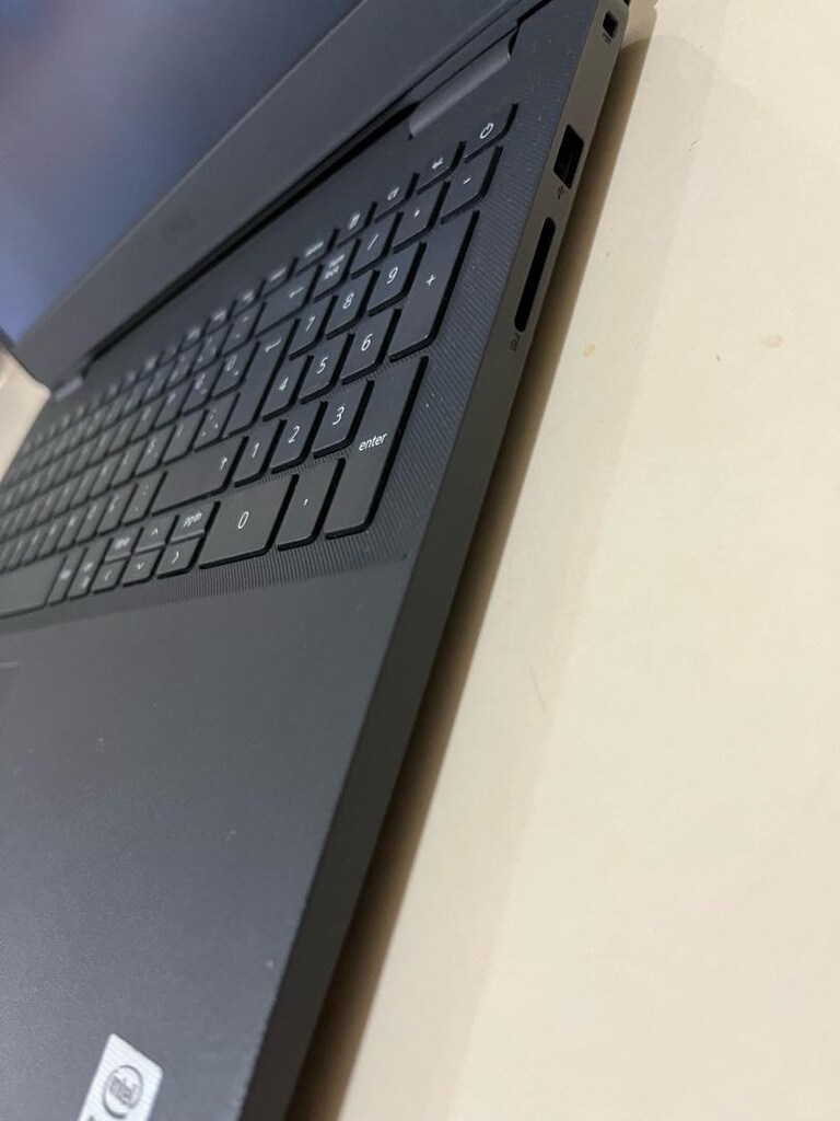 DELL Vostro 3501 İ3 10.Nesil 256 Gb SSD - 3