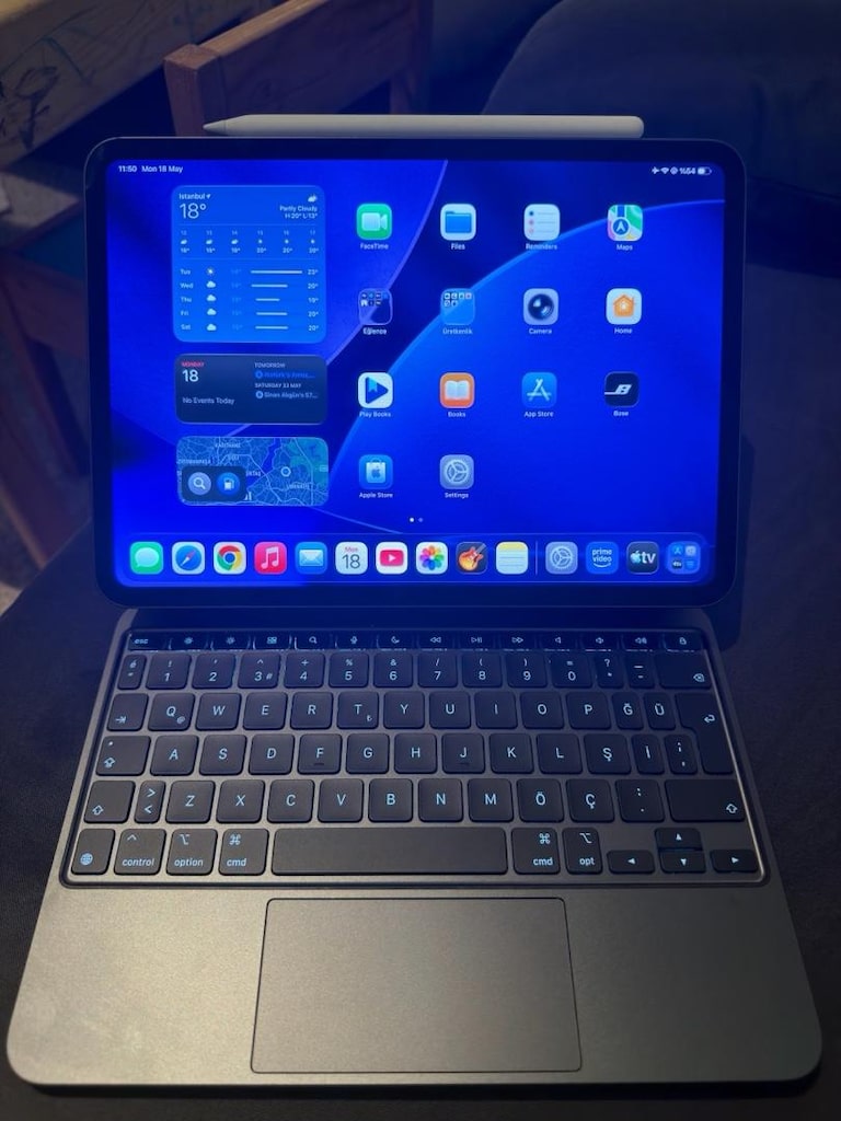 iPad Pro M5 11inç + Magic Keyboard + Apple Pencil Pro