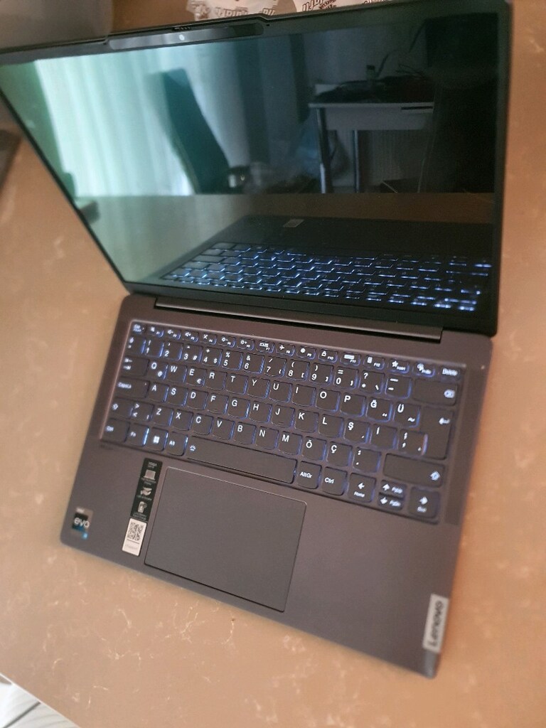 Lenovo Yoga Slim 6 14IAP8 dizüstü bilgisayar - 5