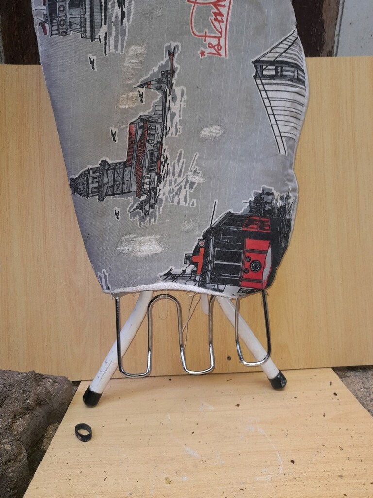 ÜTÜ MASASI - 4