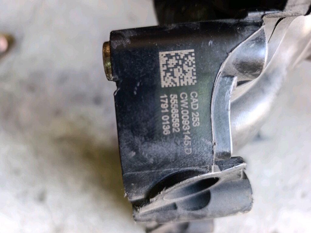 OPEL İNSİGNA 2.0 dizel 140 Ps EMME MANİFOLDU 55565592 - 3
