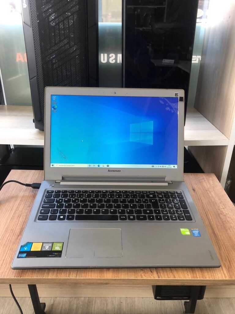 Lenovo i5 Laptop - 2