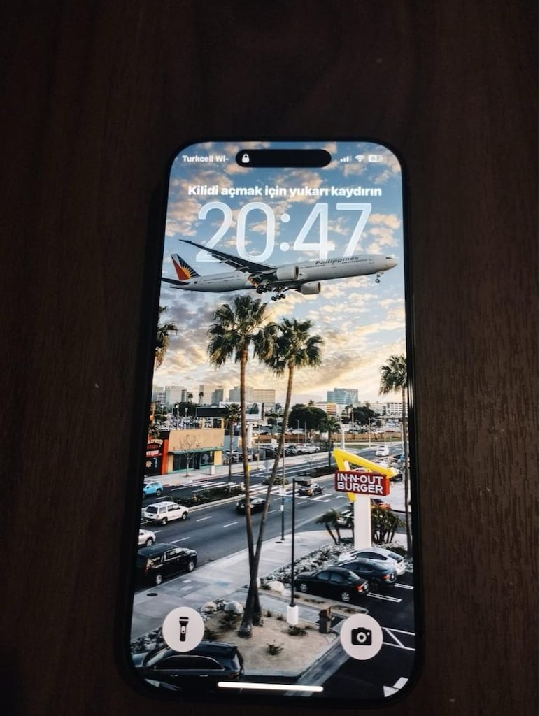 Sıfırdan Farksız Sahibinden iPhone 16 Pro / Aksesuarlı / Kutulu Fatura - 3