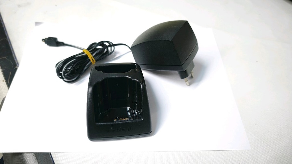 Orijinal Ericsson BML 162 1013 / Type 4020040-BV Masaüstü Şarj Cihazı - 12