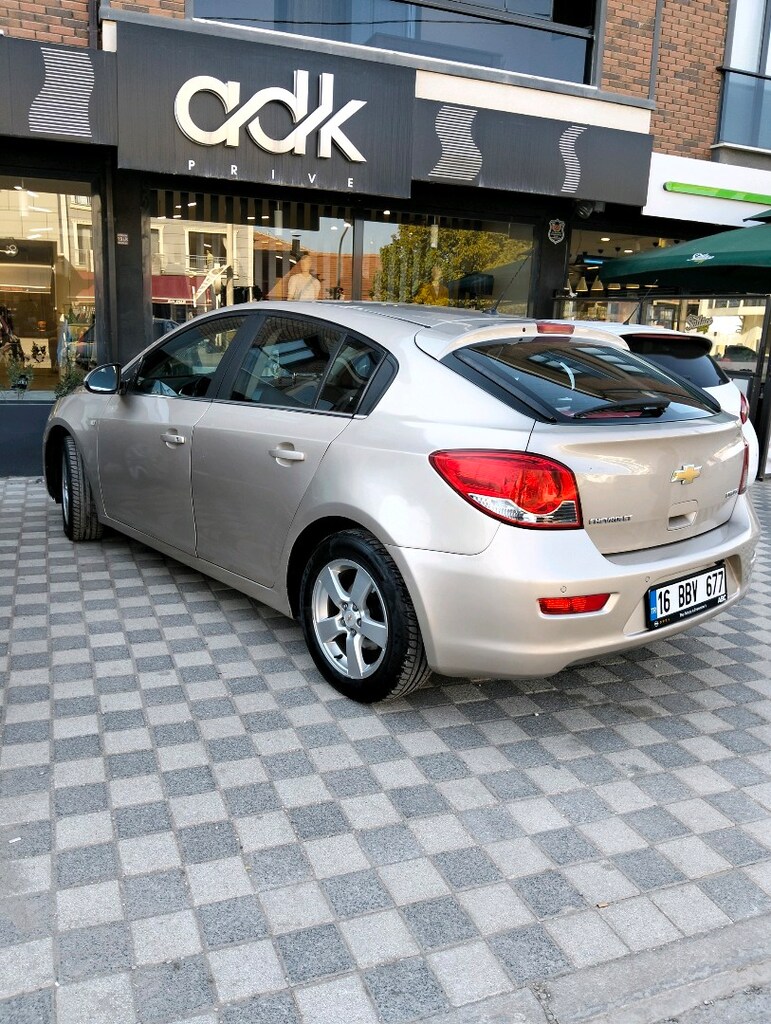 TEMİZ BAKIMLI DÜŞÜK KM - 6