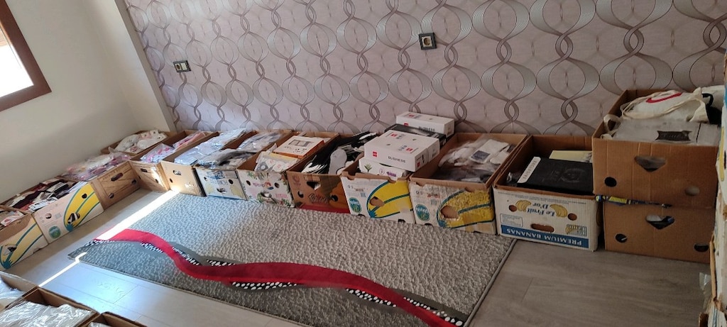 Toptan fiyatından düşük fiyata çamaşır ve çorap - 2