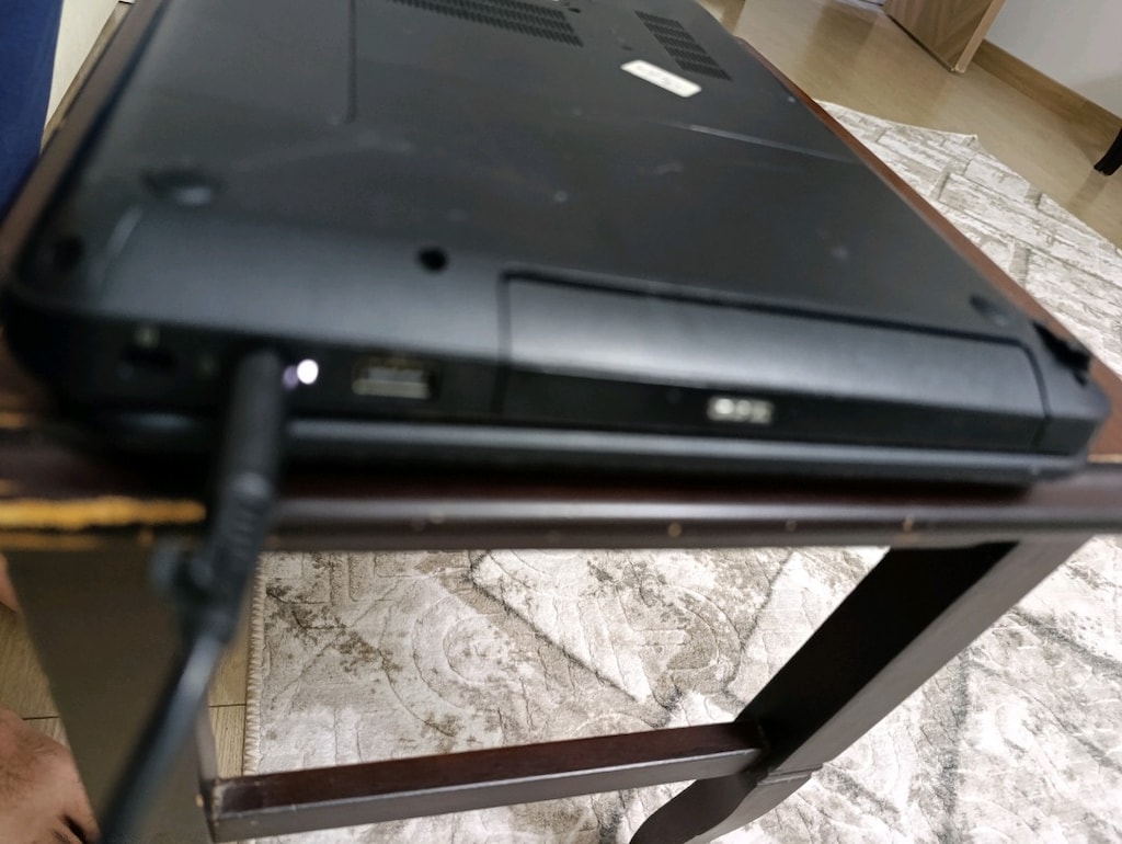 HP Pavilion G6 1000st laptop - 8