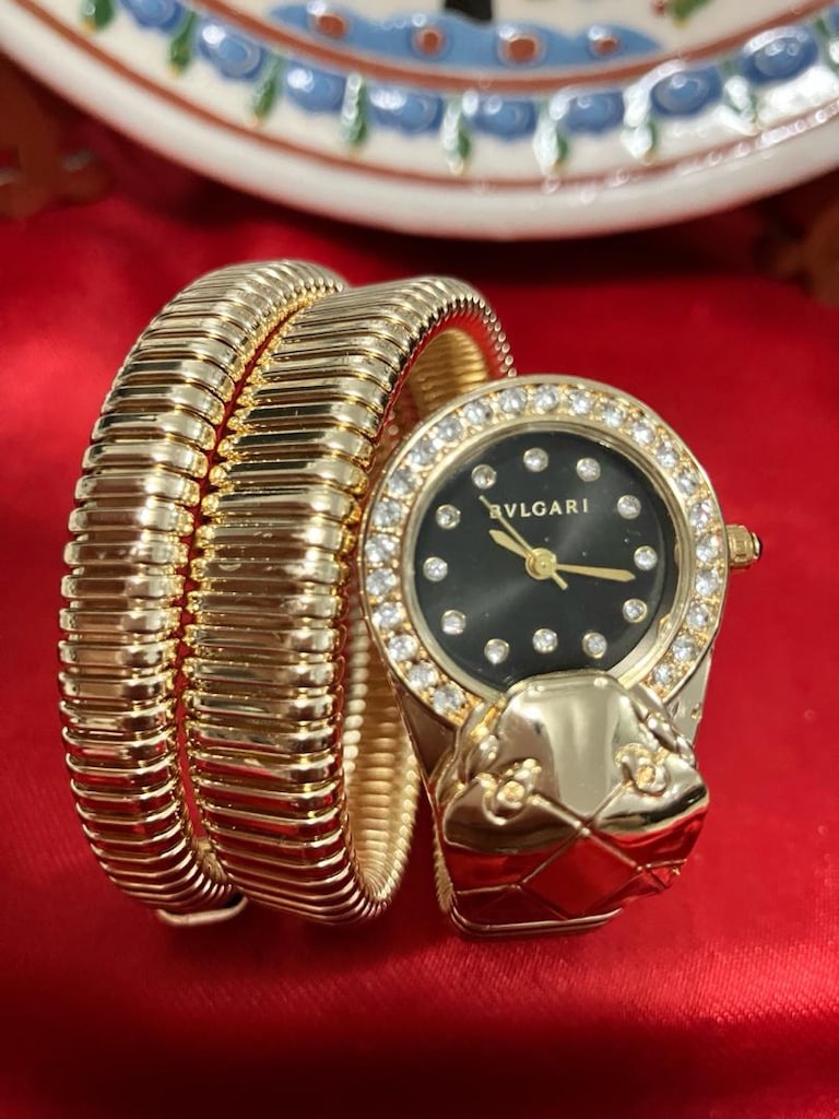 Bvlgari siyah Kadranlı Altın Tonlu yılan kordon kadın saati - 3