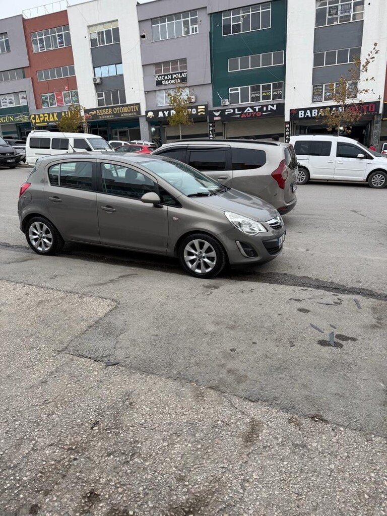 2012 model 13 çıkıslı 1.3 dizel corsa değişensiz boyasız - 4