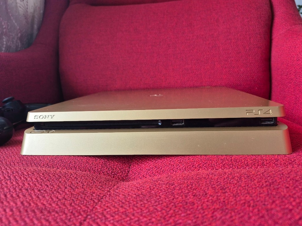 Playstation 4 Slim 500GB Gold Sürüm 12.02 - 2