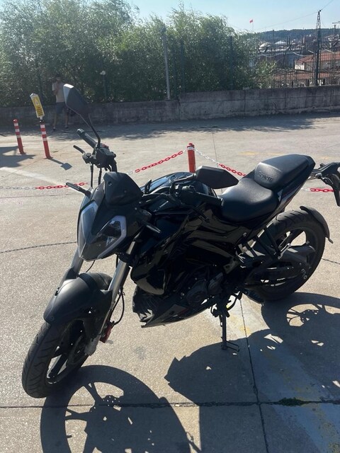 Benelli 125s