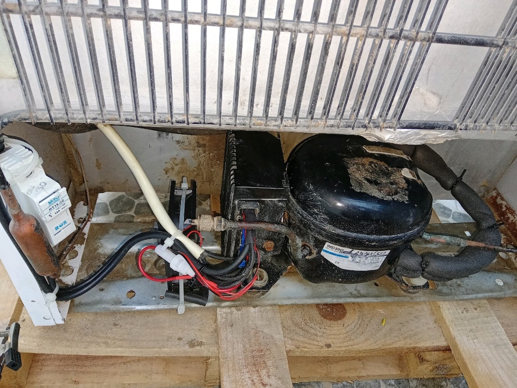 buzdolabı 12 -24 volt Wento 30 G kompresör 90 litre ikinci el - 9
