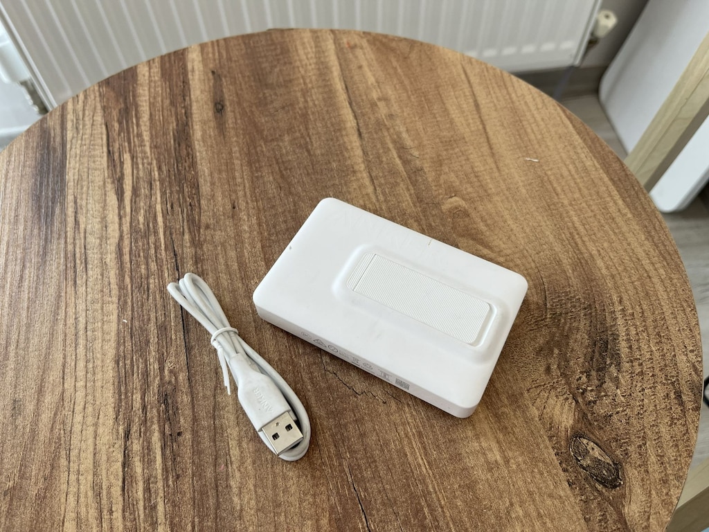 Sıfır ANKER POWERBANK 10.000 MAH MageSafeli Model - 5