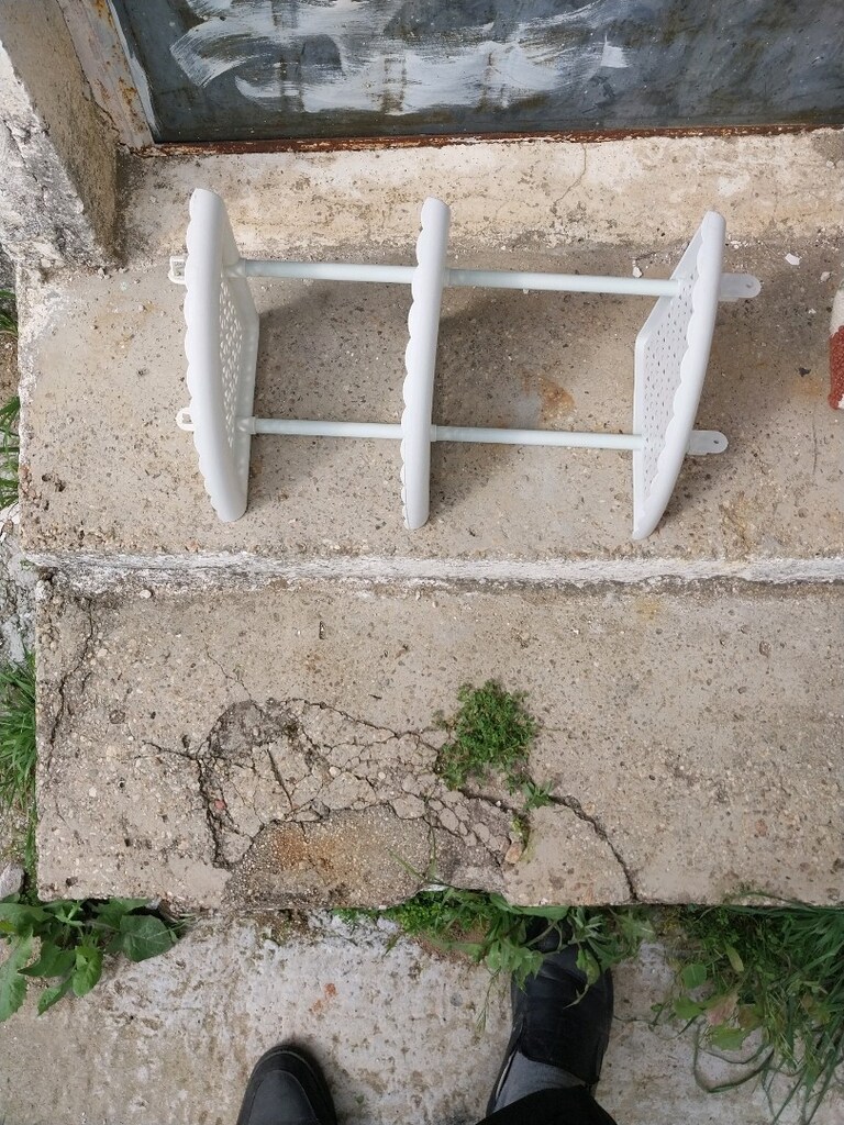 Banyo raf yeni temiz