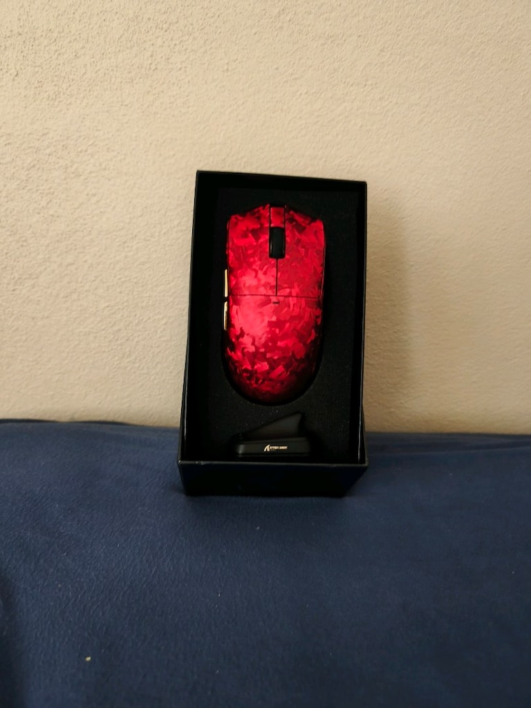 Attack Shark X11 Ultra Kırmızı Karbon (PAW3950MAX - 8K Dongle - Full K - 3