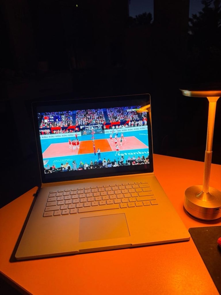 Tablet fiyatına 15 inç Surface book i7 8 nesil 1 tb Ssd Gtx 1060 ekran - 5