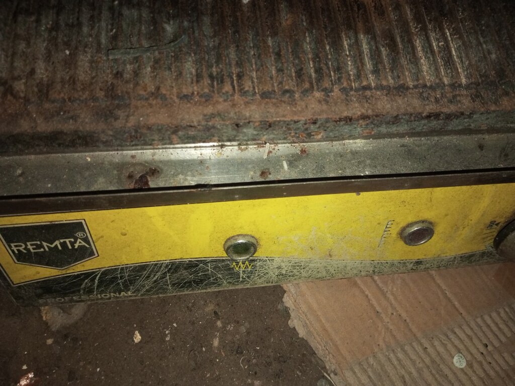 remta marka sanayi tipi büyük tost makinesi çalışıyor kontrol et öyle - 2
