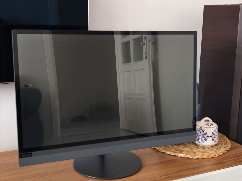 LENOVO AİO - 27 İNÇ 2K EKRAN -İ7 8700T - 8 GB DDR4 - 256 SSD - 5