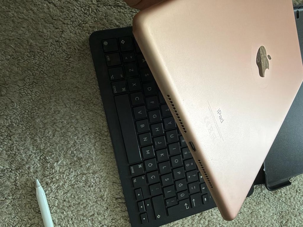 Apple ipad 7. nesil / Pencil / Keyboard - 4