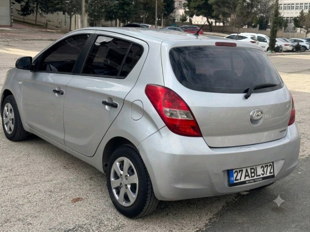huyundai i20 2011 - 6