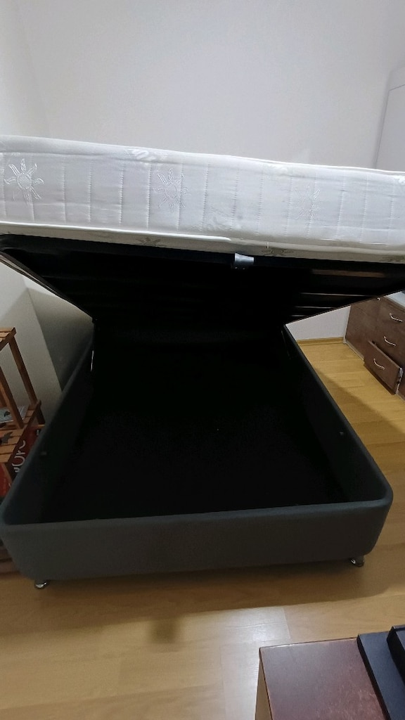 Bedava çift kişilik baza ve yatak - 2