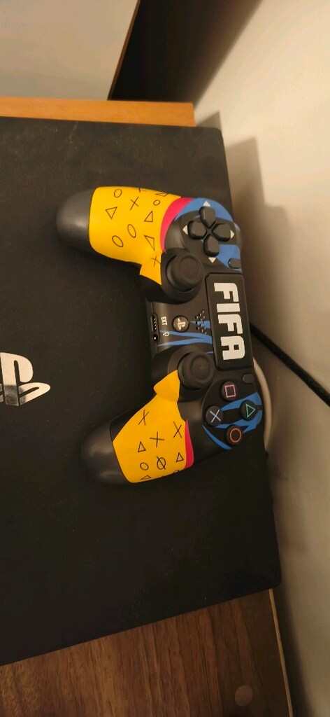 PlayStation 4 pro - 2