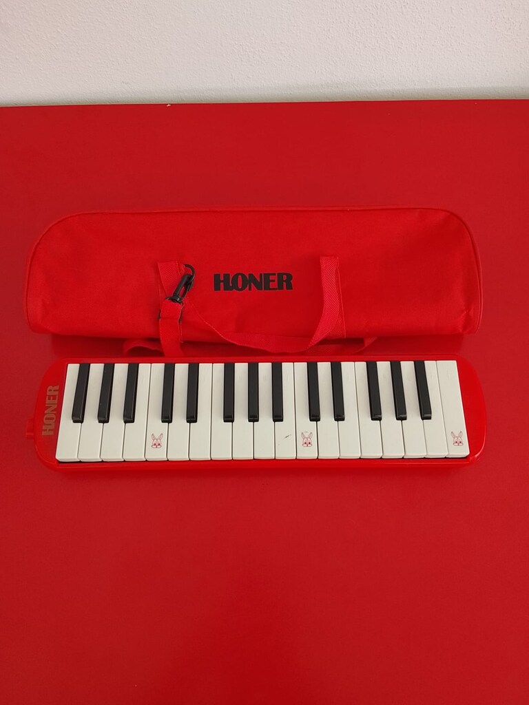 Honer 32 Tuşlu Kırmızı Melodika - Orijinal Taşıma Çantasıyla Birlikte - 4