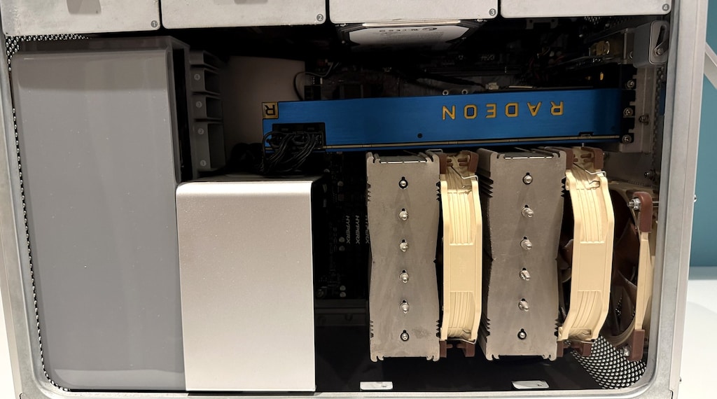 Hackintosh Mac Pro i9-9900K 64GB Vega FE 5TB SSD + 32" Monitör - 3