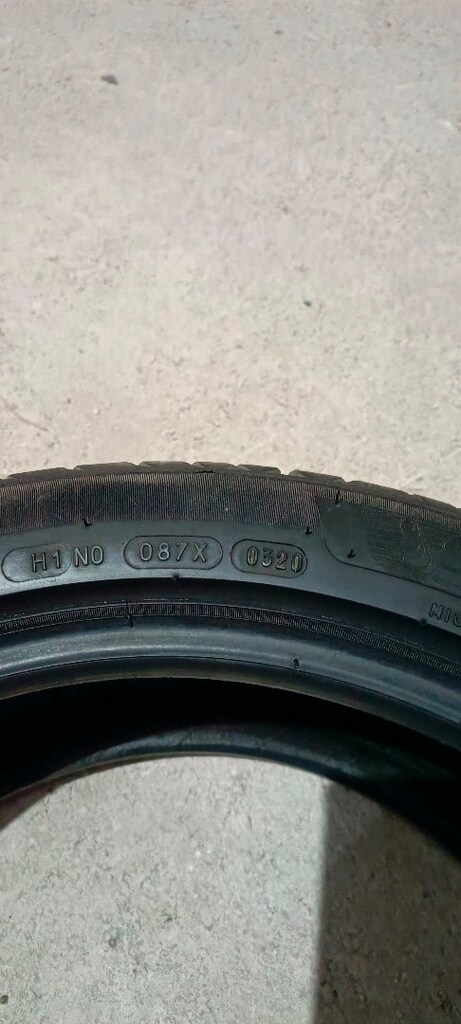 MİCHELİN 215 45 17 - 8