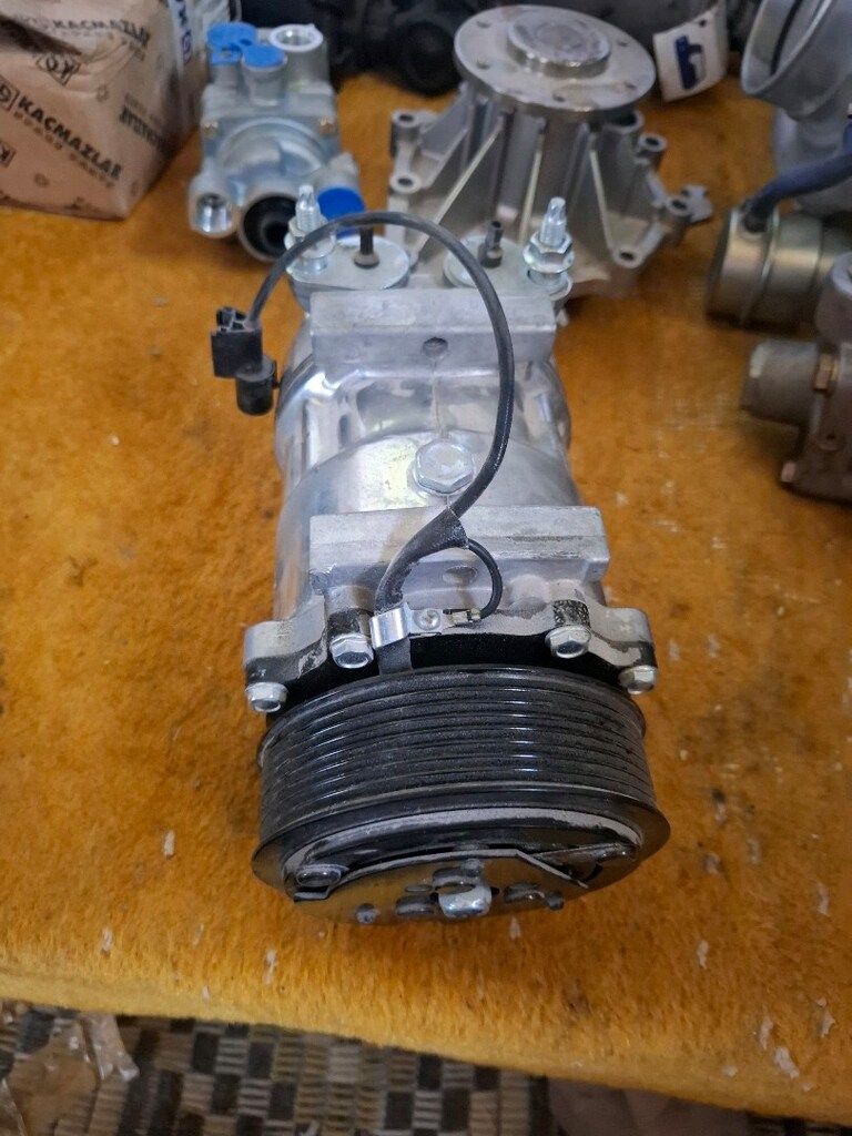 satılık ford cargo 4142 klima komprasörü - 6