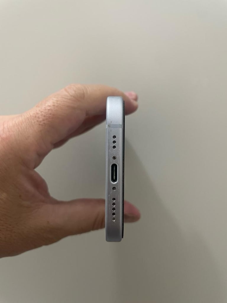 iPhone 15 Yurtiçi 256 Gb Kusursuz - 7