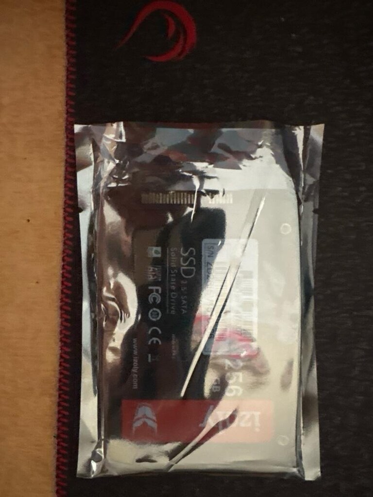256GB İZOLY MARKA SSD - 3