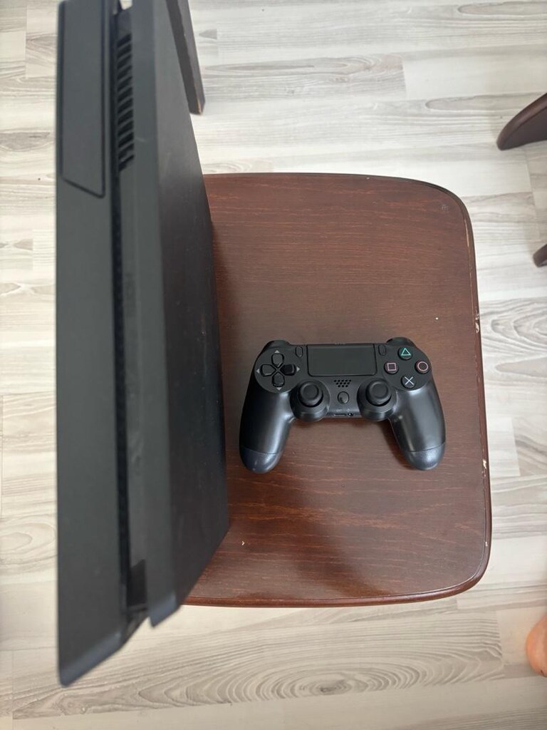 ps4 500 GB Slim + kol (fiyat son) - 2