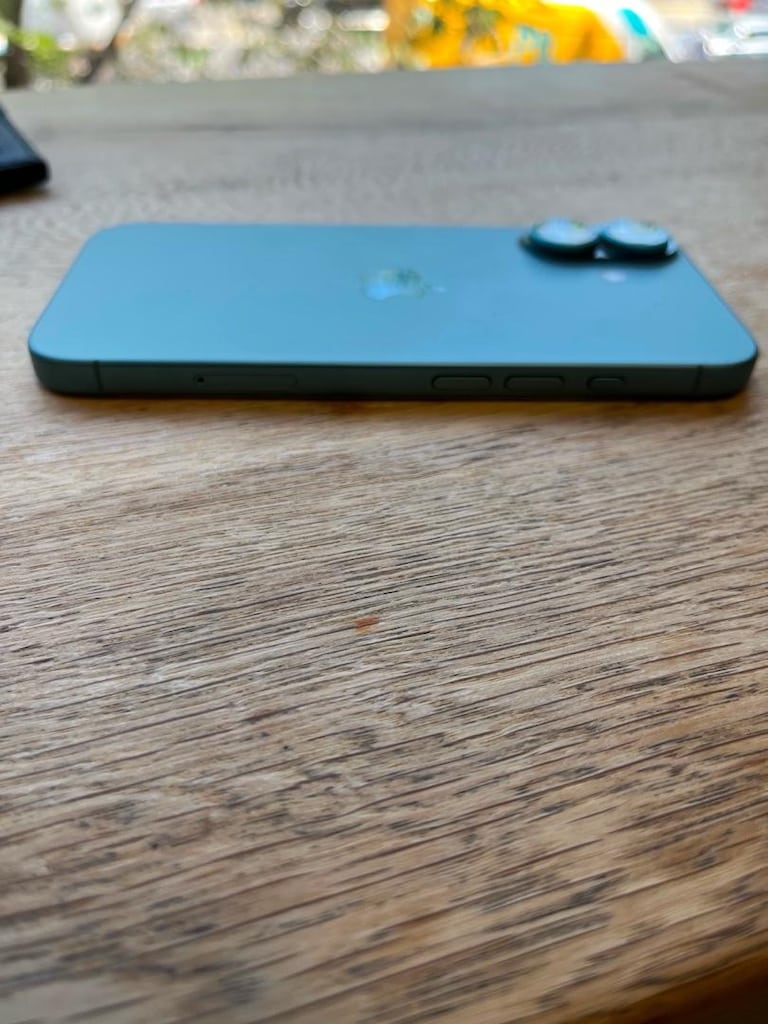 İPHONE 16. pil 100 kozmetik 10/10 - 6