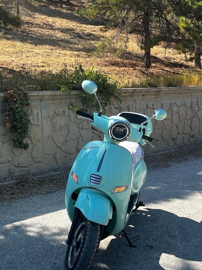 kuba brillant 125 cc scooter 2023 model - 3