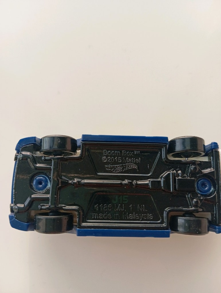 Hot Wheels Boom Box - HW Art Cars Serisi (Koleksiyon Arabası) - 3