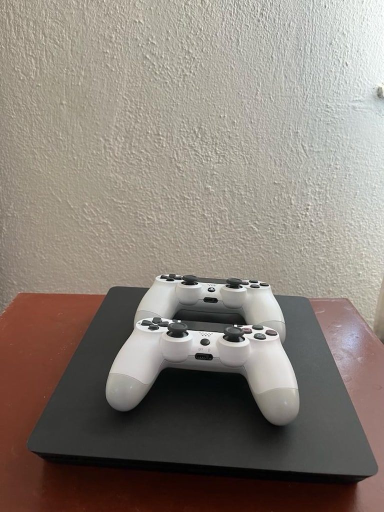 PS4 SLİM 500 gb - 3