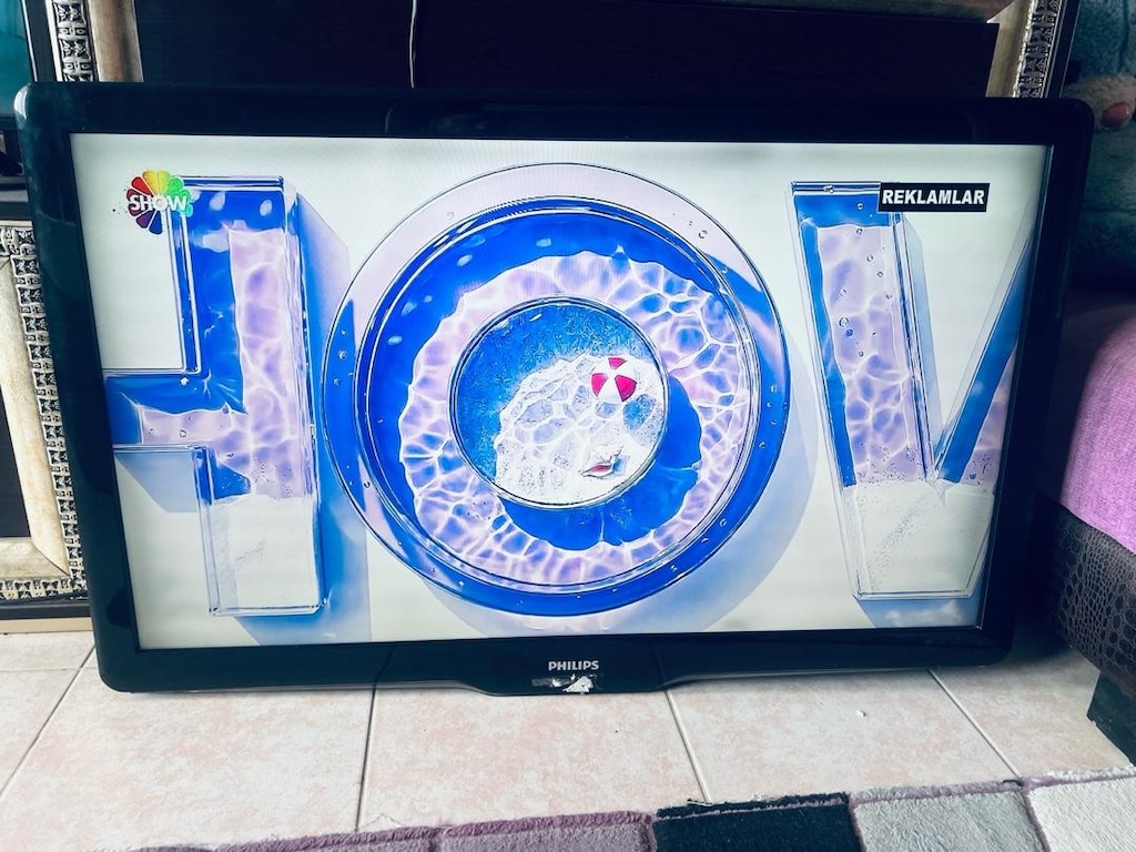 108 phlips led tv yanında uydusuyla kumandalarıyla verilecek son. fyt - 3