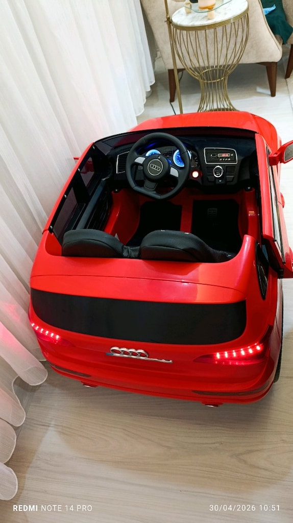 Audi Akülü Araba-Deri koltuklu/Sorunsuz