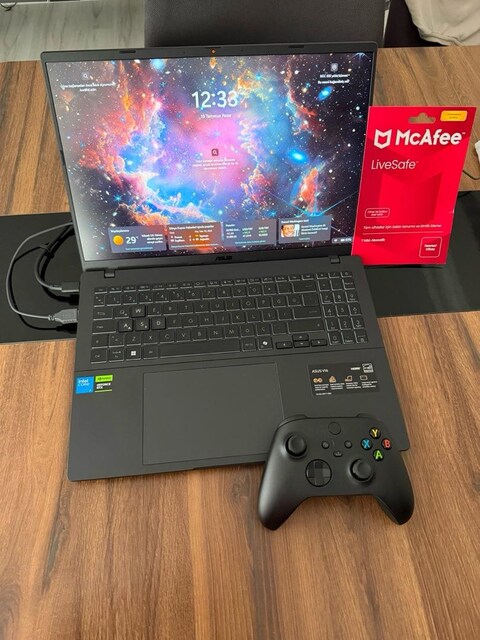 Asus V16 V ve orjinal xbox carbon black konsol 1 yıllık mcafee