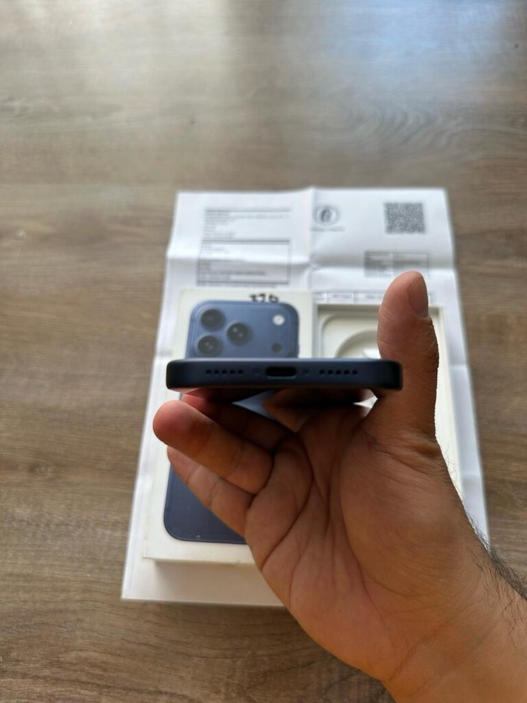 iPhone 17 Pro yurtiçi kutulu faturalı 22.5 ay garantili pil 100 - 8