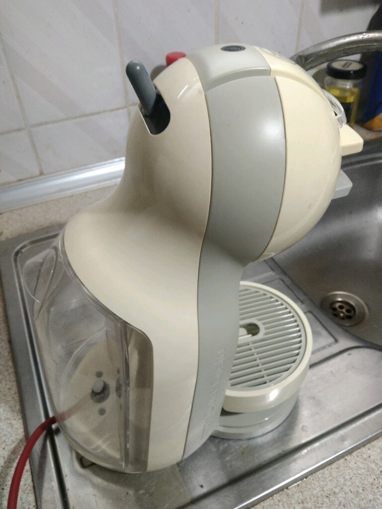 dolçe gusto gapsul kahve makinası yenigibi 4250 tl - 6