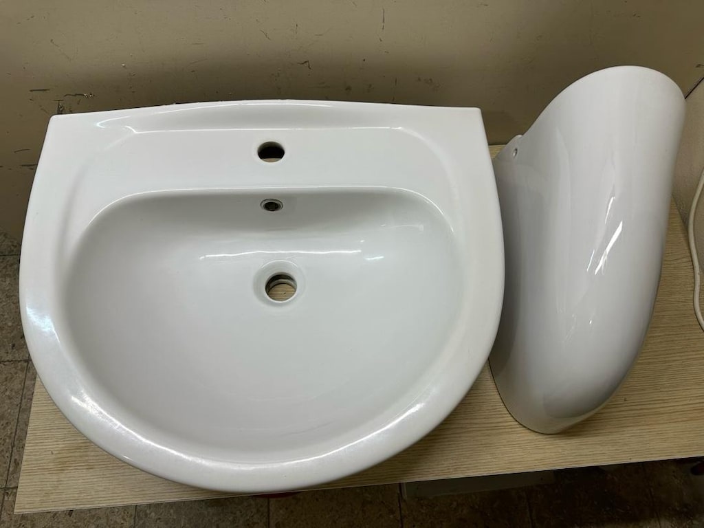 İDEVİT 58X50cm. YARIM AYAK DUVARA MONTAJ LAVABO TERTEMİZ - 3
