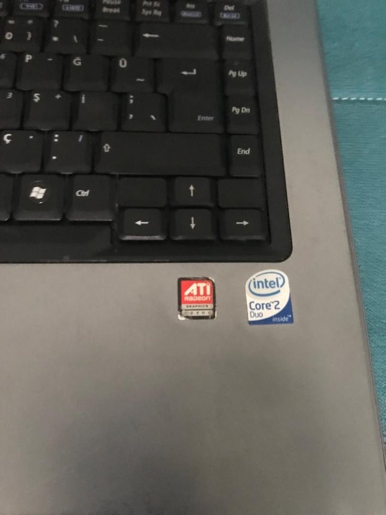 asus diz üstü bilgisayar çalışıyor ama hata veriyo şarj aleti yok - 3