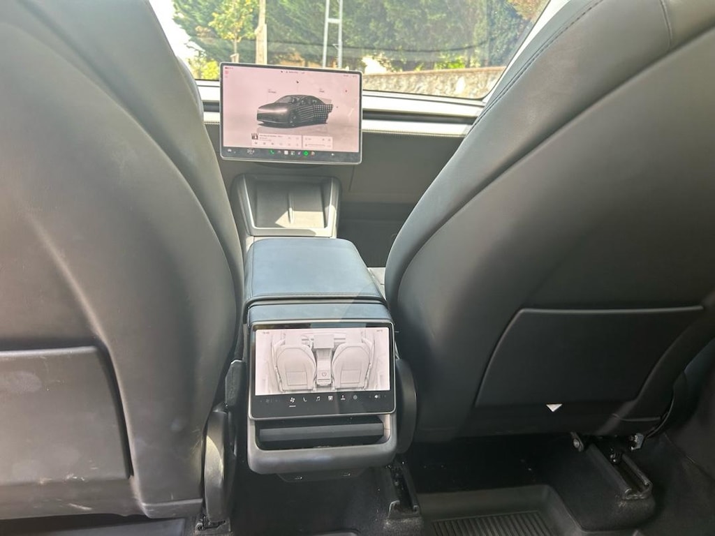 2025 Tesla Juniper Premium - 4