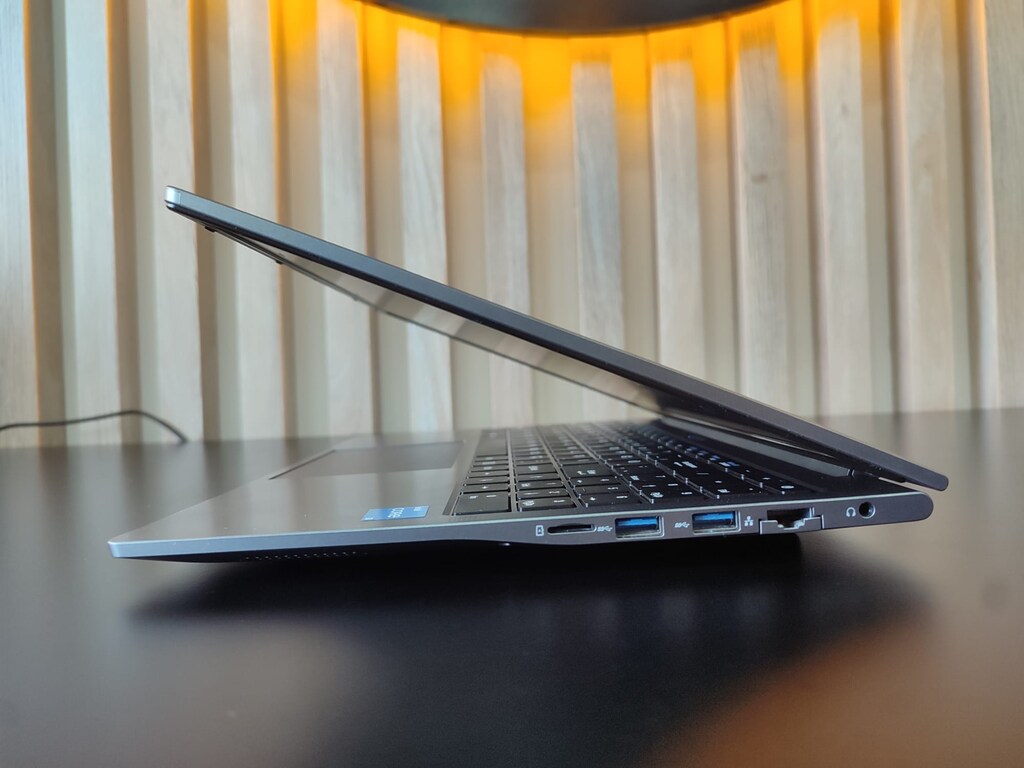 REEDER LAPTOP/İ3 10.NESİL/8 GB RAM/256 GB SSD/15.6" FULL HD EKRAN - 9