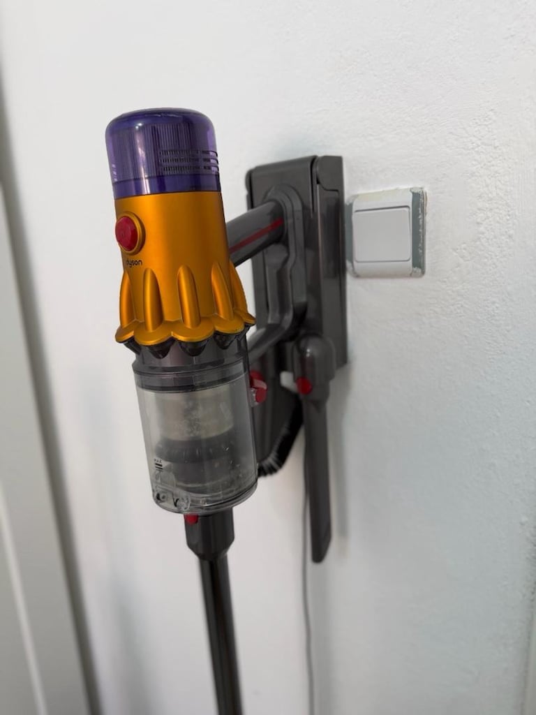 dyson v12 - 2