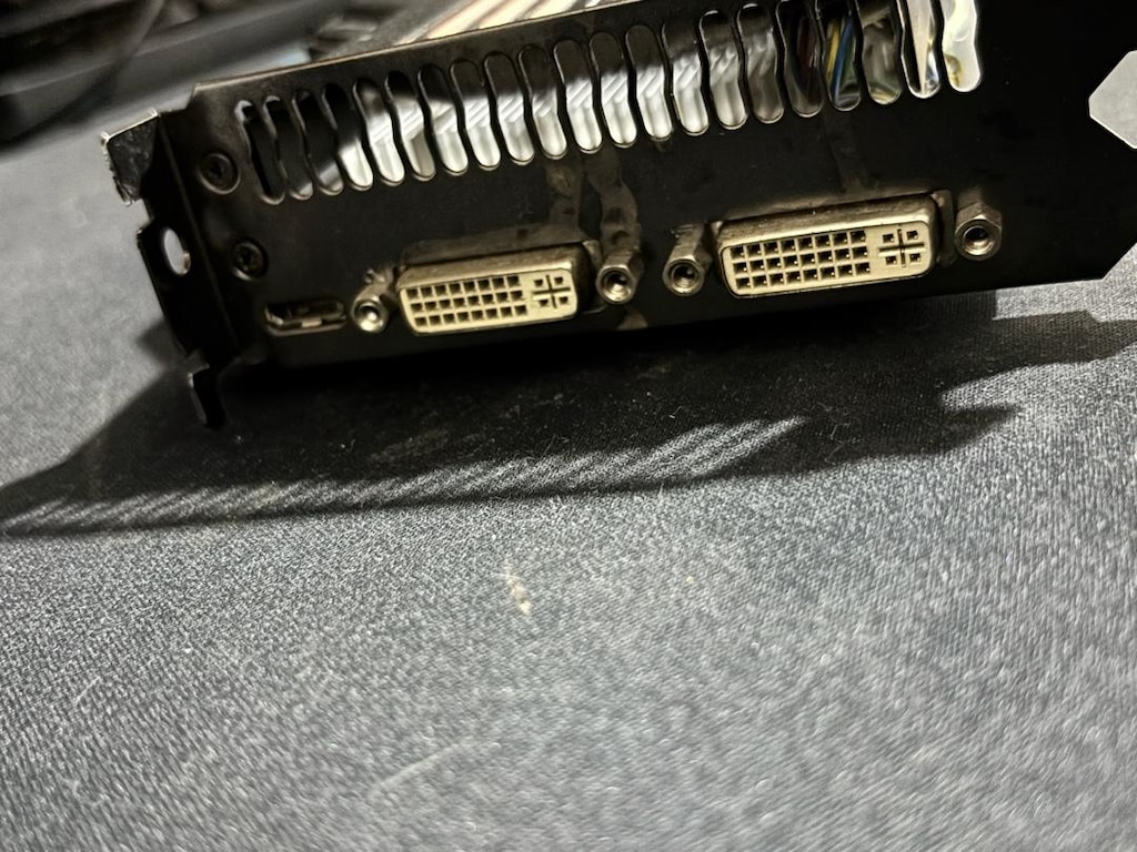 ASUS GeForce GTX 560 Ti 1GB GDDR5 Ekran kartı - 2