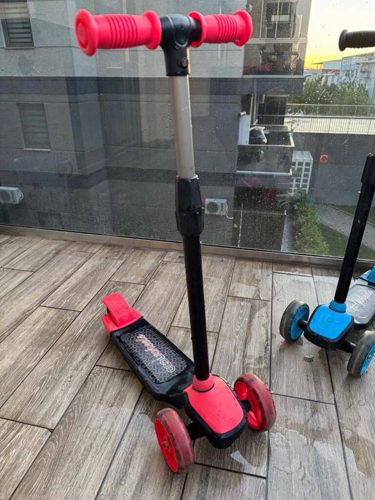 Cool Wheels Scooter - 3